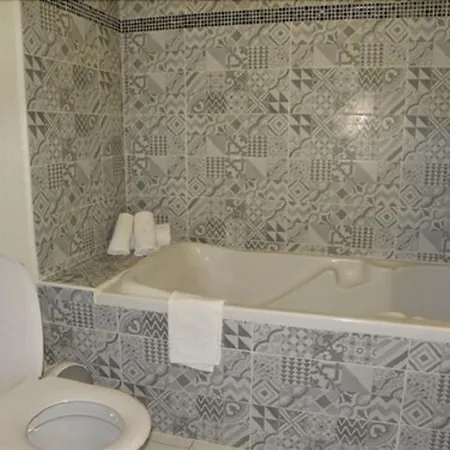 Hotel La Cle Saint-Andre (Tarn)